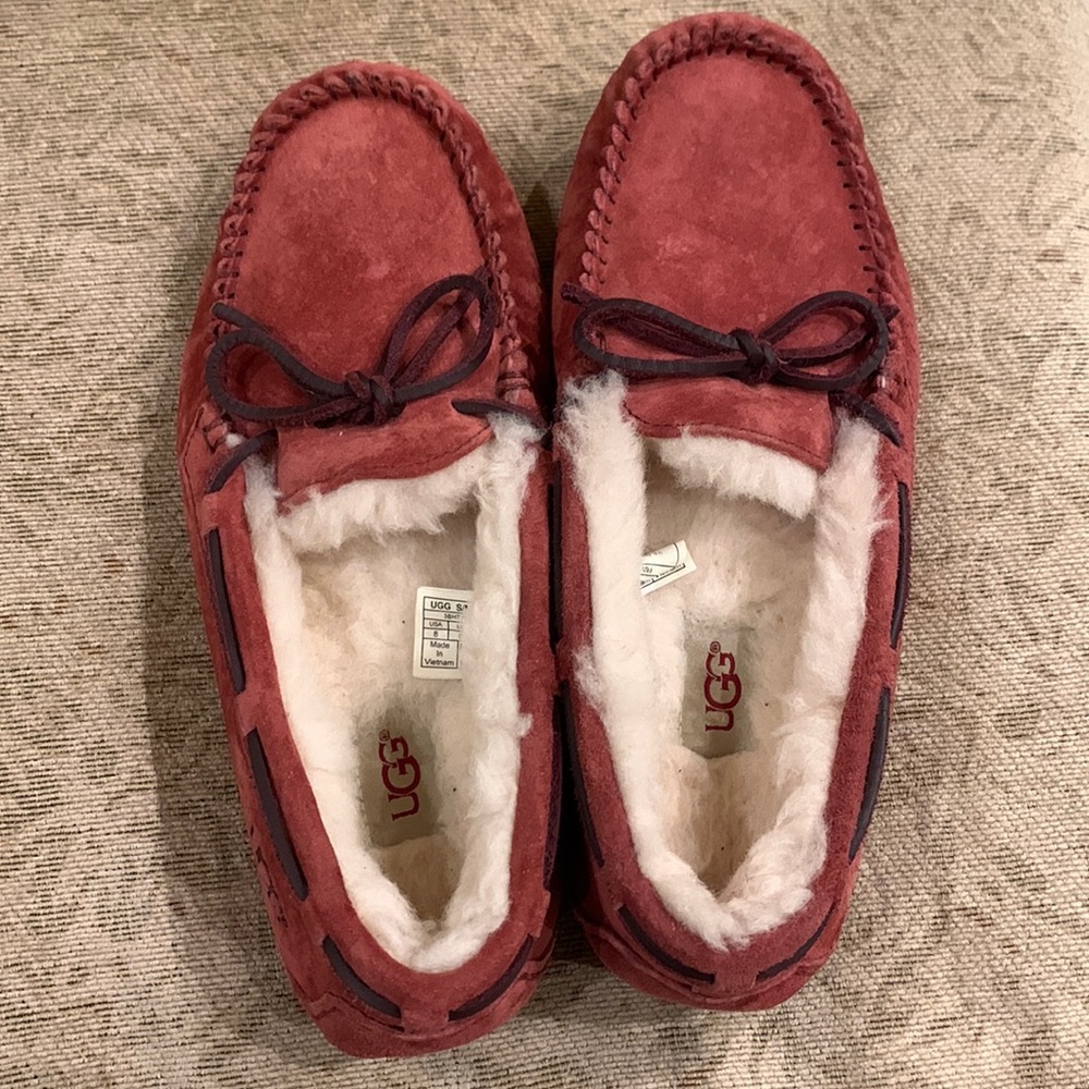 Women’s Ugg moccasin slippers maroon
